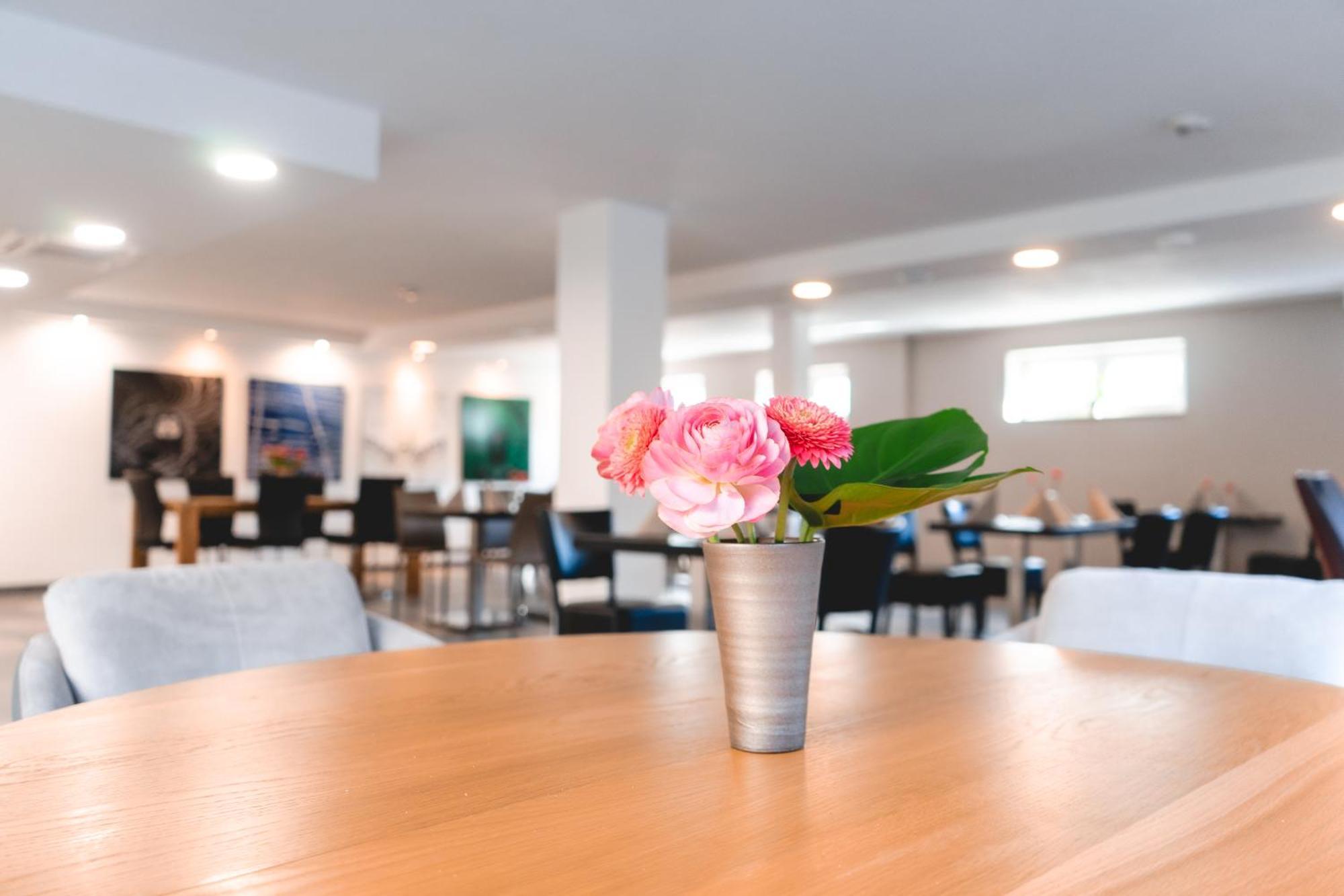 Remstal Hotel Weinstadt Eksteriør billede